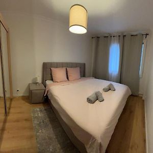 Bel Appartement Spacieux T4 Avec 2 Parkings Privee Gratuit